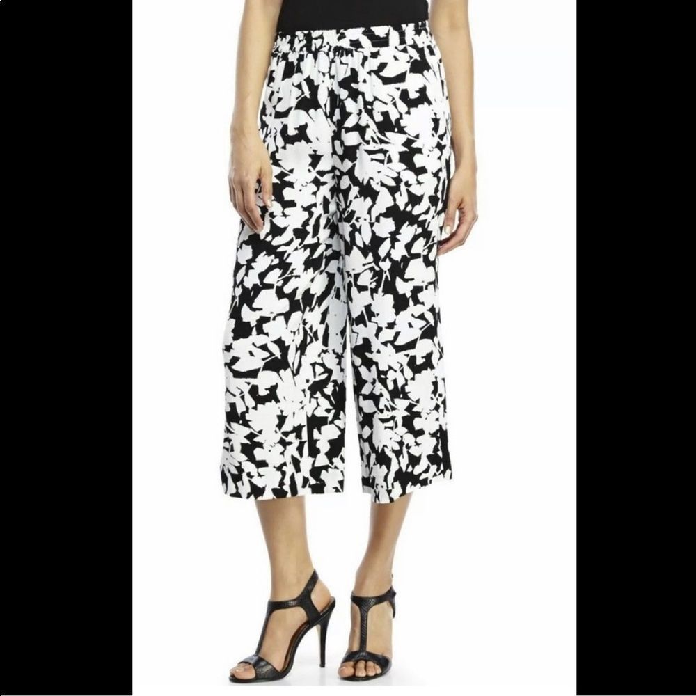 Kate Spade Black & White Floral Pants - Picture 3 of 6